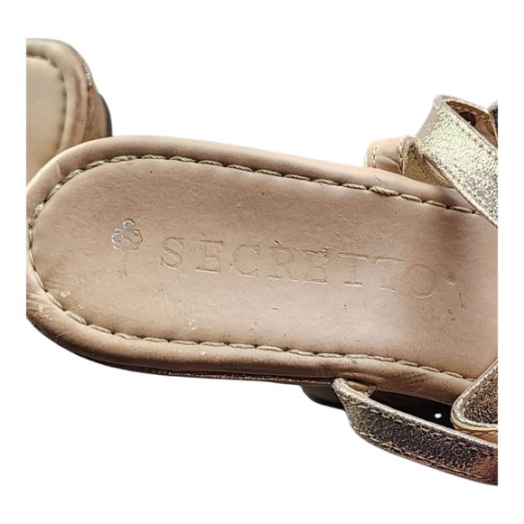 Secreto di Bella Gold Wedge Sandals Size EU 38 Rhinestone Charm Cork Heel Dressy - Picture 6 of 16